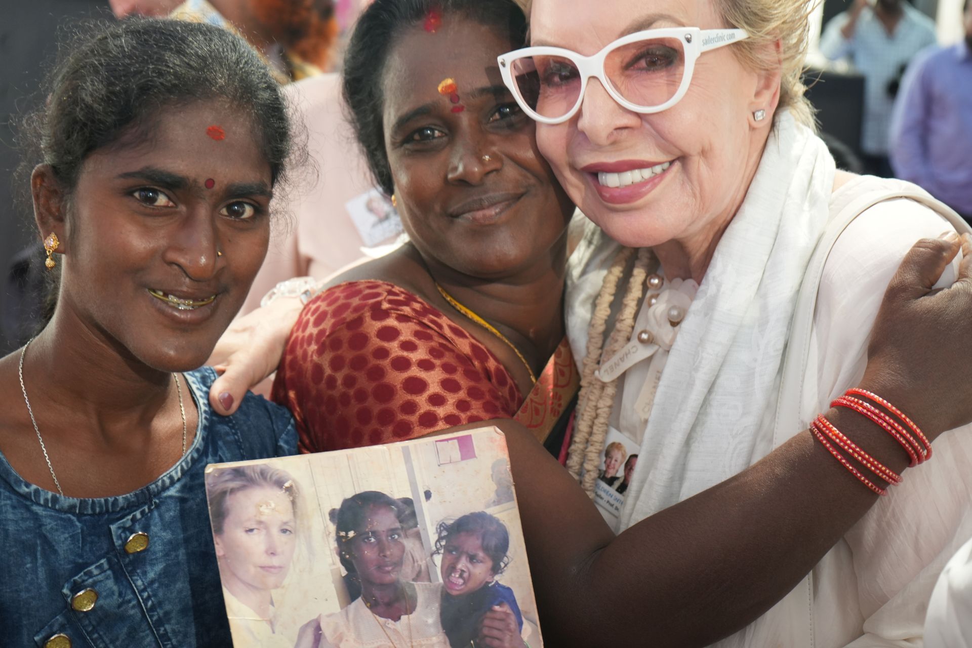 Dr. Erika Sailer und zwei Mütter